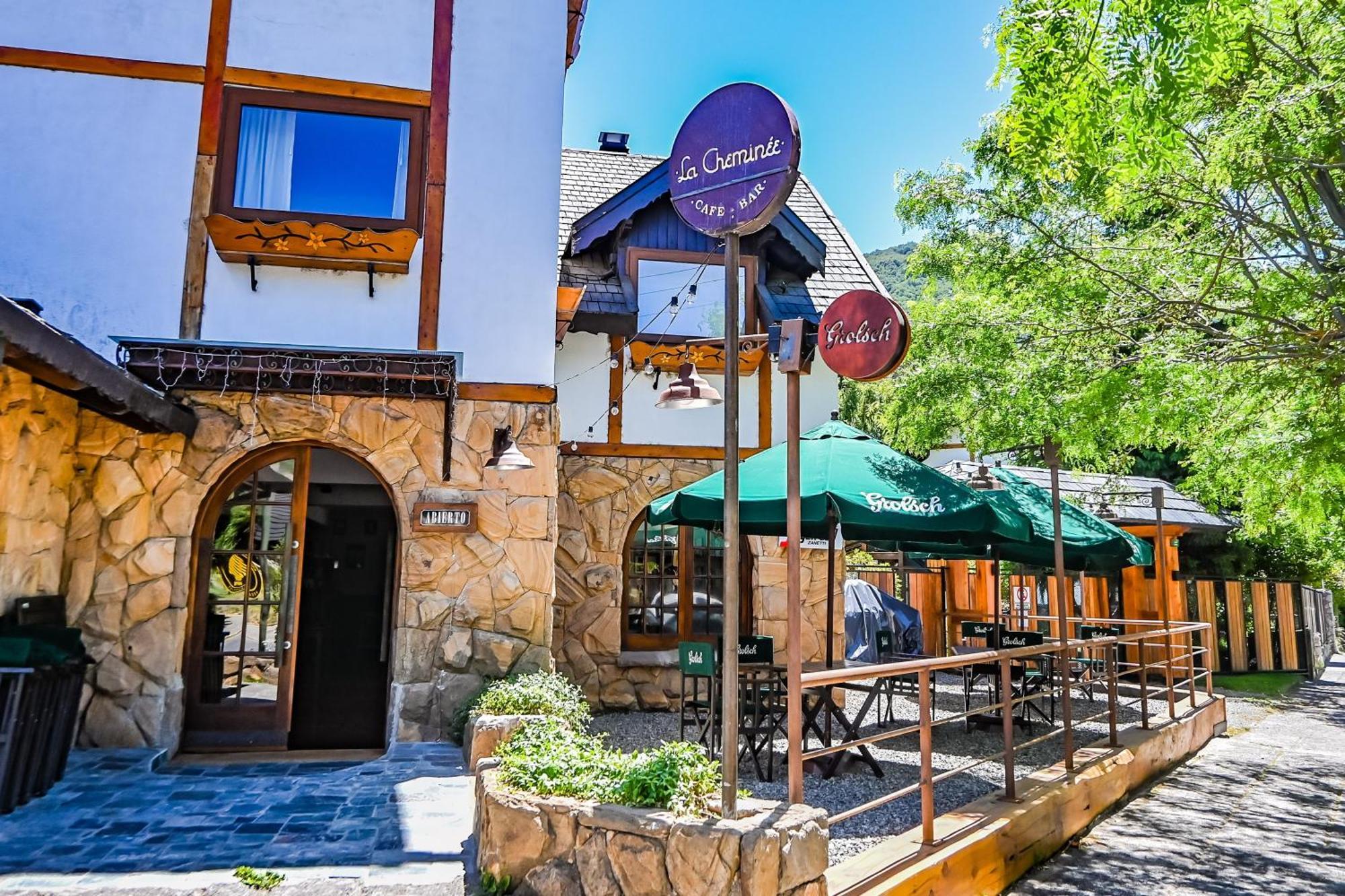 Hotel & Spa La Cheminee San Martin de los Andes Bagian luar foto
