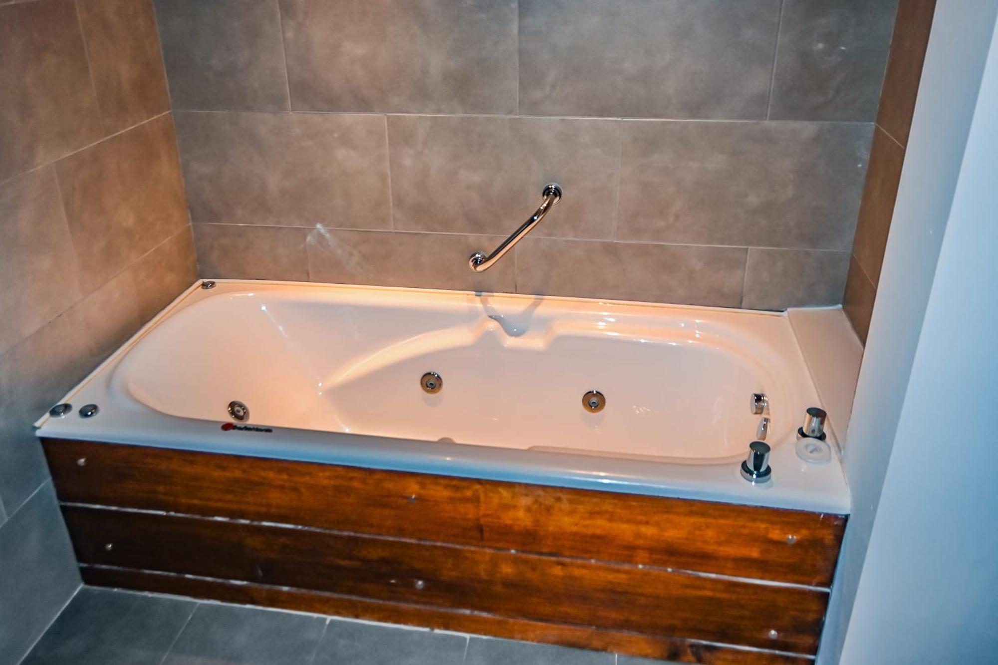 Hotel & Spa La Cheminee San Martin de los Andes Bagian luar foto