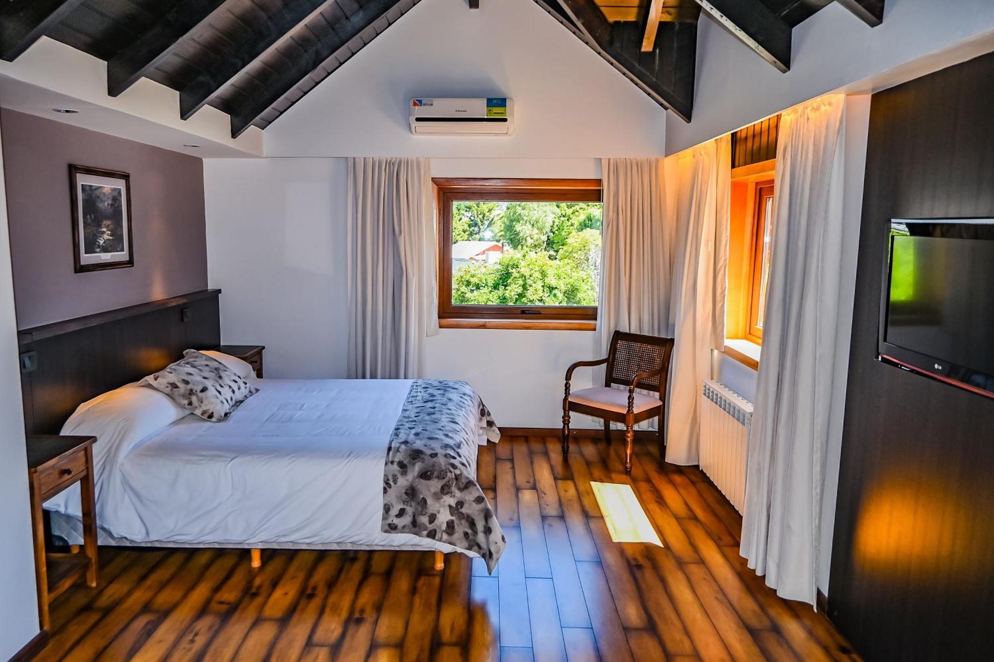 Hotel & Spa La Cheminee San Martin de los Andes Bagian luar foto