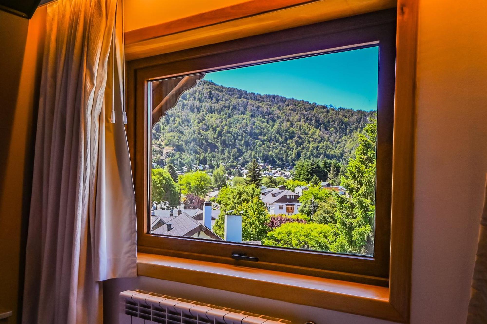 Hotel & Spa La Cheminee San Martin de los Andes Bagian luar foto